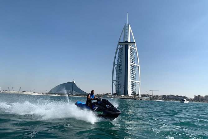 Dubai : Jet Ski Ride to Burj Khalifa & Burj Al Arab With Juice - Meeting Point and Logistical Details