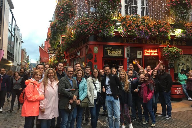 Dublin Temple Bar Night Tour in Spanish - Highlights of the Night Tour