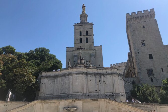 E-Scavenger Hunt Avignon: Explore the City at Your Own Pace - Accessibility and Booking