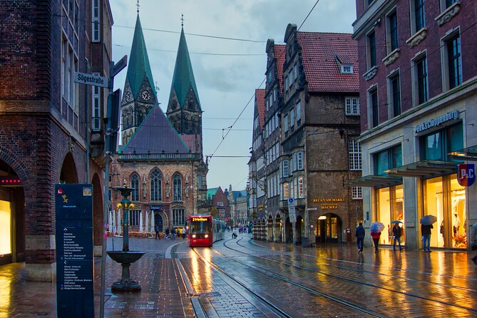 E-Scavenger Hunt Bremen: Explore the City at Your Own Pace - Gameplay and Navigation