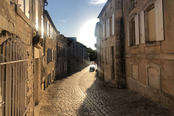 E-Scavenger Hunt Cognac: Explore the City at Your Own Pace - Accessibility and Participation