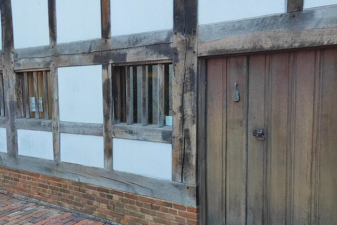 Eccentric Lewes: A Self-Guided Walking Tour - Tips for Your Walking Tour