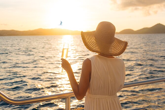 Evening Sail to St. John - Hors Doeuvres and Bar - Dining Options