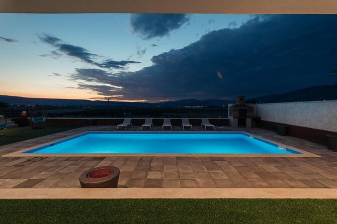 Exclusive V.I.P Party All-Included for Bachelor/Stag/Gentlemen - Pricing and Guarantees