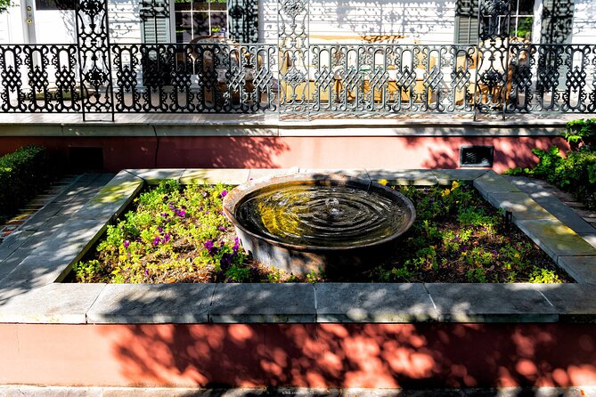 Explore New Orleans Garden District: Private 2-hour Walking Tour - Whats Included in the Tour