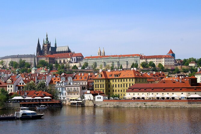 Explore the Historic Prague Castle: Private Half-Day Walking Tour - Tour Highlights