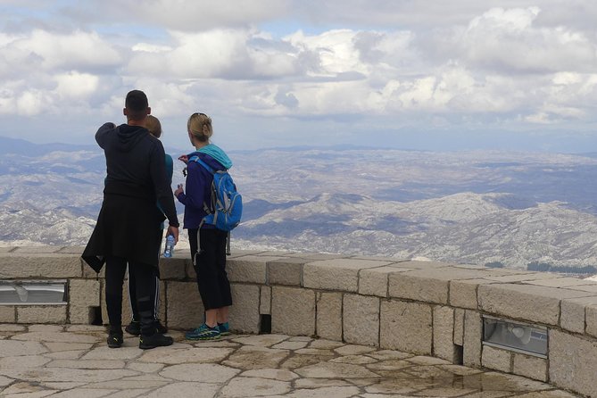 Express Cable Car Ascent & 25TURNS Epic Bike Descent. - Tour The Sum Up and Logistics