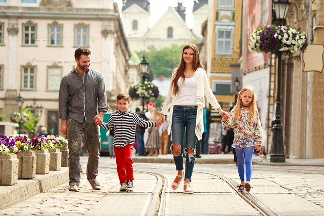 Family Tour of Linz's Old Town, Pöstlingberg, and Grottenbahn - Booking and Cancellation