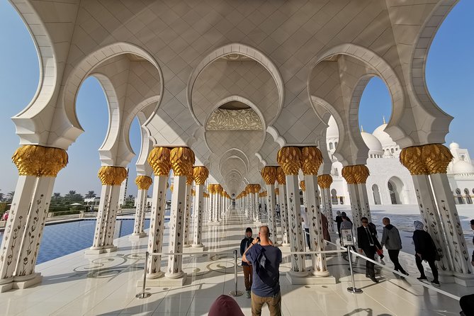 From Dubai : Abu Dhbai Tour Including Le Louvre Museum Ticket - Tour Logistics