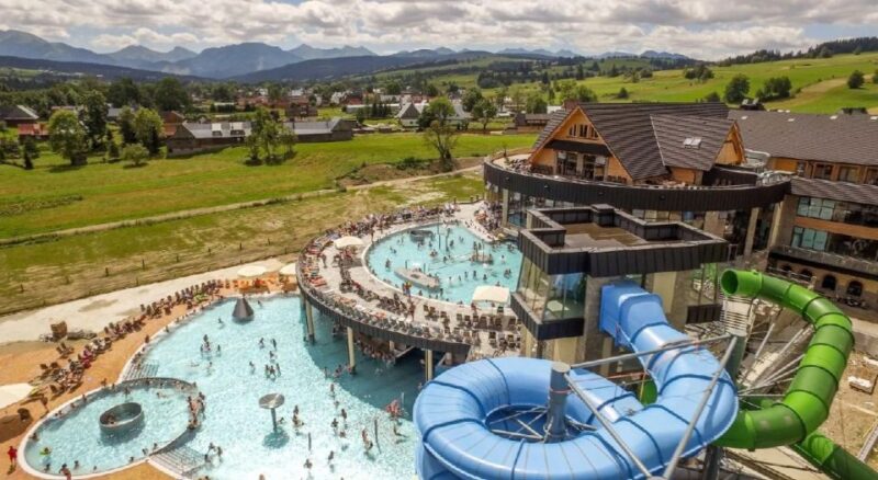 From Krakow: Full-Day Chocholowska Thermal Bath Tour - Activities at the Thermal Complex