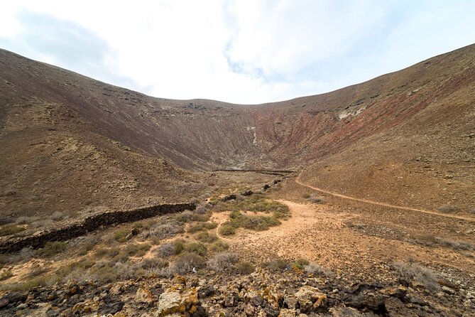 Fuerteventura 4x4 Tour and Lobos Island Catamaran Trip With Lunch - Booking Information