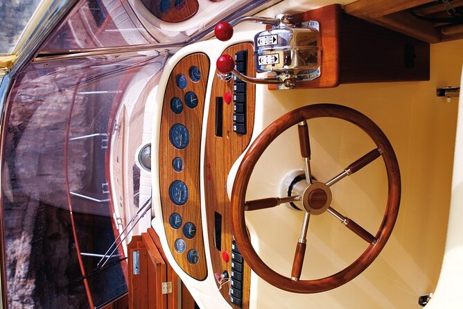 Full Day in Capri With Fratelli Aprea 32 Feet - A Day of Relaxation and Adventure