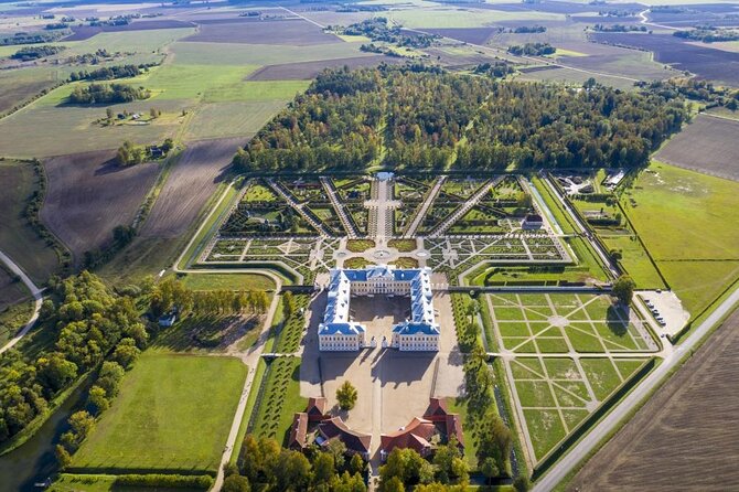 Full-Day Private Trip to Palace and Medieval Castle From Riga - Pickup and Transportation