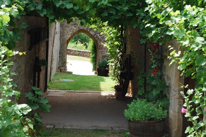 Full Day Tour With a English Speaking Driver Guide Rocamadour and the Most Beautiful Villages in Fra - Guest Reviews