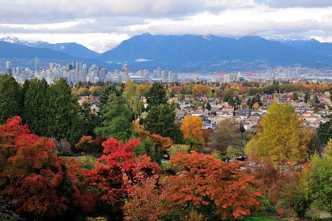 Gastown's Epicurean Journey: A Walk Through History & Taste - Experiencing the Local Food Culture