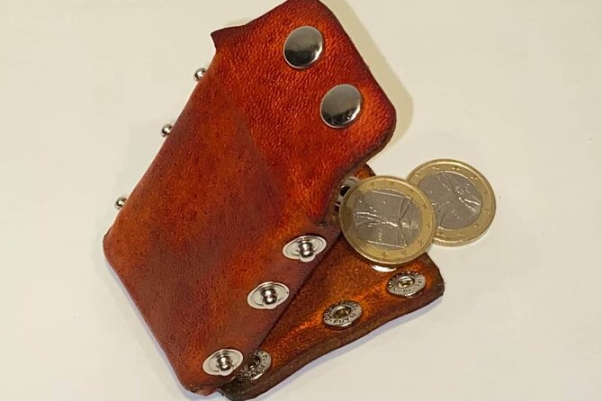 Genuine Leather Craft by Choice Workshop in Leiden - Amenities and Accessibility