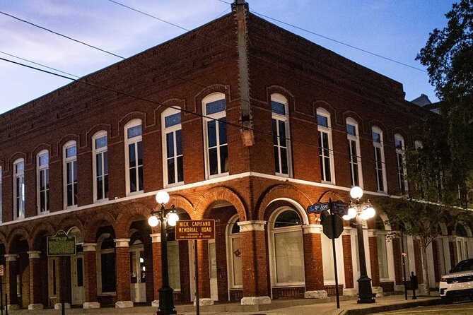 Ghost Investigation Tours With Interactive Paranormal Experience - Knowledgeable and Engaging Guides