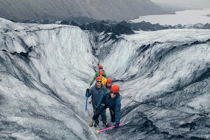 Glacier Hike at Sólheimajökull Shared Experience - Health and Safety