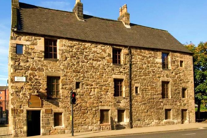 Glasgow Luxury Private Day Tour With Scottish Local - Wi-Fi and Assistance