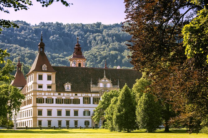 Graz WWII Themed Old Town Tour With Graz Museum - Meeting Your Private Guide