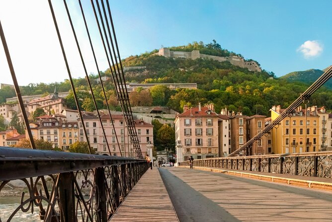 Grenoble Scavenger Hunt and Sights Self-Guided Tour - Navigating the Tour With Explorial