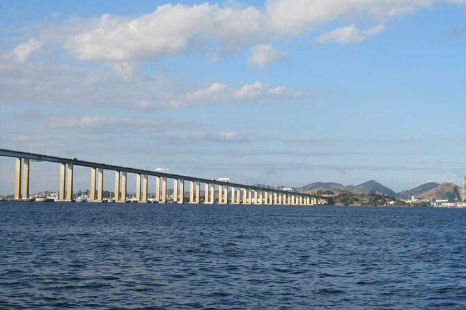 Guanabara Bay Catamaran Tour in Rio De Janeiro With Transfer - Catamaran Ride Experience