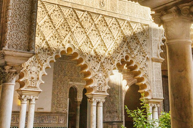 Guided Walking Tour of the Royal Alcazar of Seville - Customer Experiences
