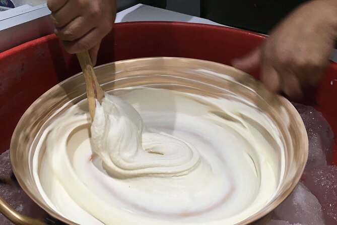 Guilty Pleasures Walking Food Tours in Quito - Meeting and End Points