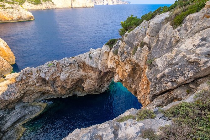 Half-Day Guided Tour Shipwreck and Blue Caves Review - Positive Feedback Highlights