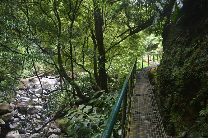 Half Day Hiking Tour Salto Do Cabrito and Hot Springs - Relaxation at Thermal Springs