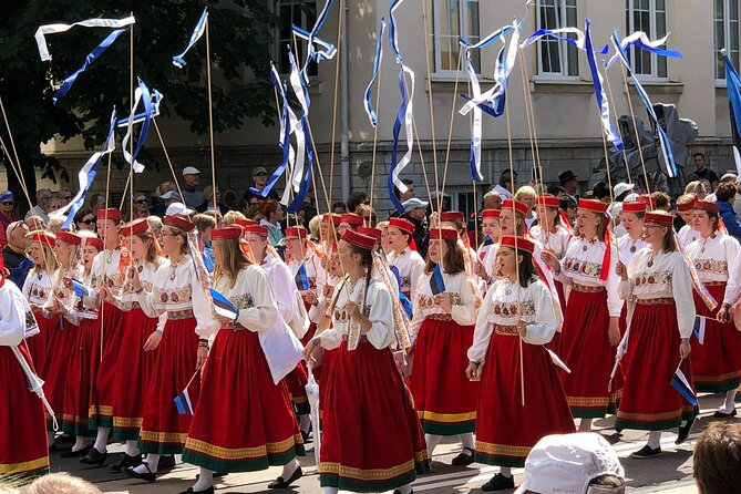 Half-Day Private Accessible City Tour in Tallinn - Inclusions