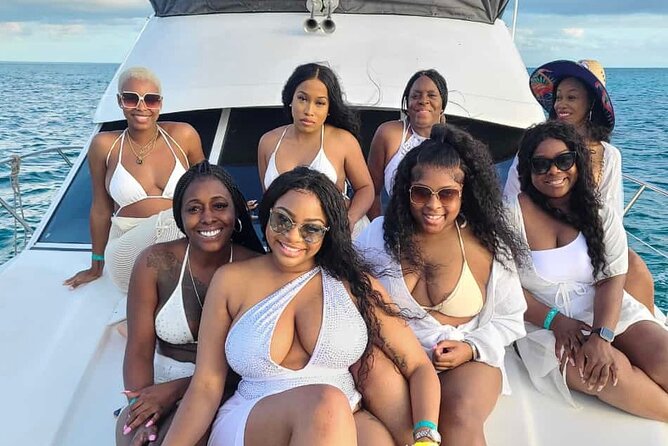 Half-Day Private Rose Island Party Yacht Getaway - Health and Accessibility