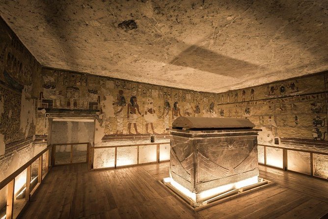 Half Day Tour: Valley of the Kings and Hatshepsut Temple & Mamnon - Exploring Hatshepsut Temple