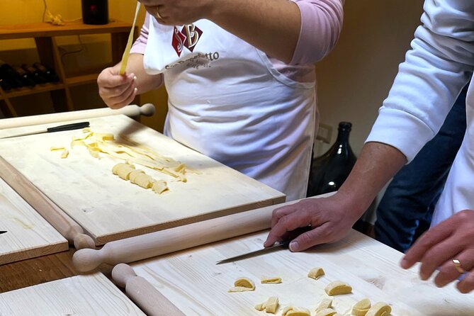 Hands in Dough Cooking Class With Lunch - Sweet Cantuccini Indulgence
