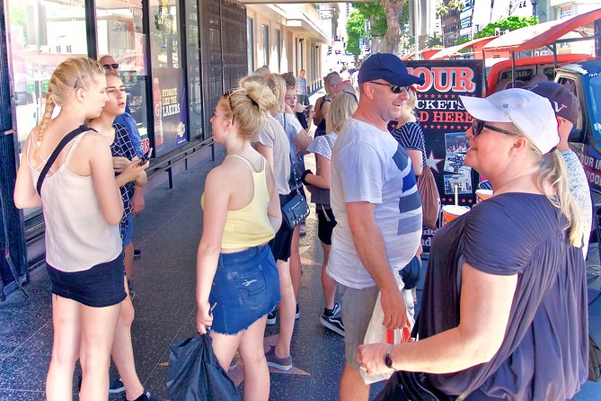 Hollywood Open Air Bus Tour to Celebrity Homes - Celebrity Homes and Landmarks