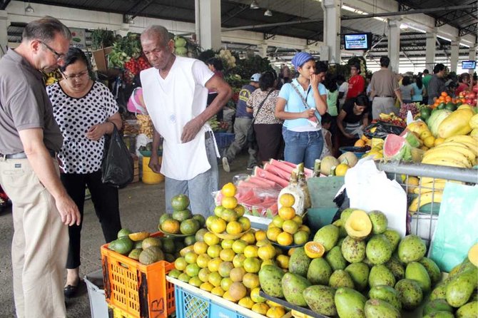 Homemade Local Food Tour in Guayaquil - Local Market Visit