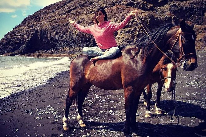 Horseback Riding in the Sunset of Famara Beach, Lanzarote, Spain - Flexible Scheduling and Cancellation Policy