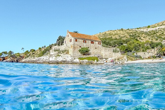 HVAR & 4 Islands PRIVATE BOAT TOUR - Safety Measures