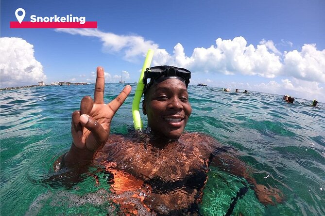 Isla Mujeres Catamaran + Snorkel + Open Bar on Board + Buffet - Reviews and Feedback