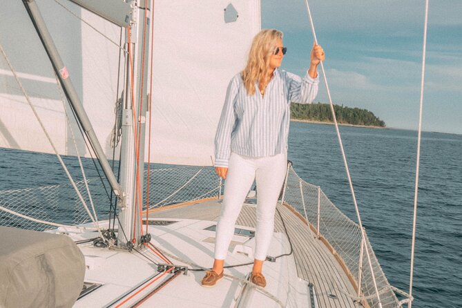 JFarwell Afternoon Wine & Cheese Yacht Sail - Activity Suitability