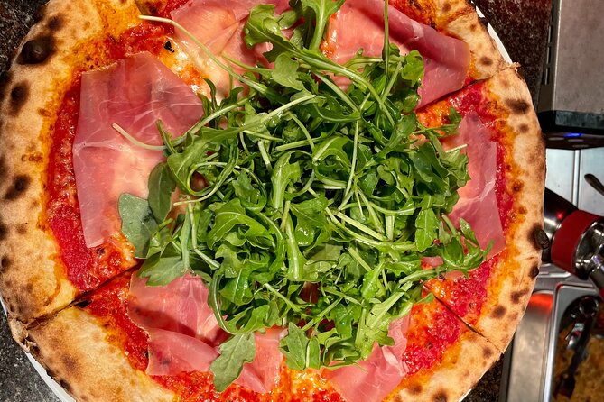 Kelowna: #1 Rated Walking Food Tour With 7 Tastings and 4 Drinks - Guide and Experience
