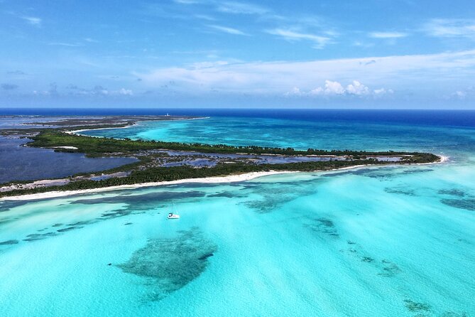 Lagoon 39ft Private Catamaran 5hr - El Cielo Full Experience - Safety and Care