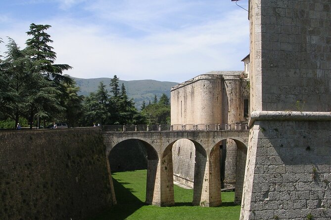 LAquila of the Mysteries (Private Tour) - Meeting and End Points