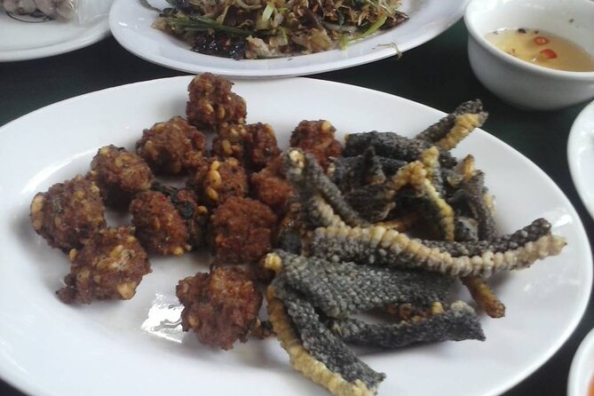 Le Mat Snake Village Tour With Snake Tasting - Meeting and Pickup Information