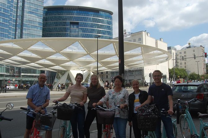 Lively Brussels Highlights Bike Tour DUTCH - Accessibility and Reviews