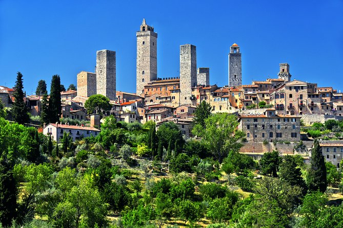 Livorno Port to Siena, San Gimignano and Monteriggioni Tour - Tour Guide and Commentary
