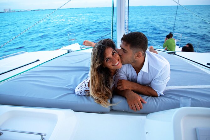 Luxury Sunset Sailing Cruise in Cancun With Light Dinner and Open Bar - Transportation and Accessibility