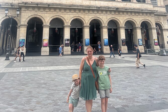 Lyon Scavenger Hunt and Sights Self-Guided Tour - Participation Guidelines