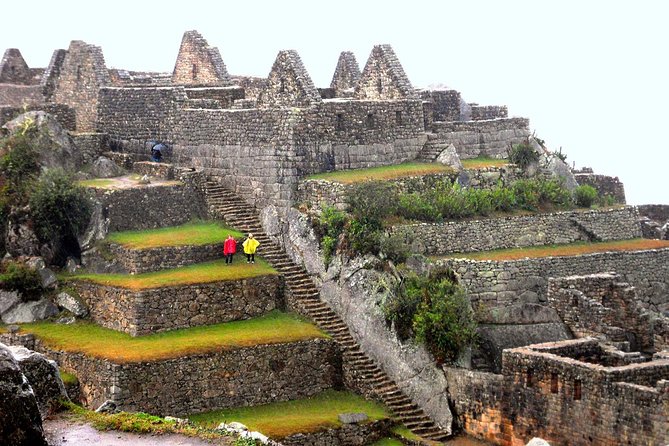 Machu Picchu and Huayna Picchu by Train (2 Days) - Health and Safety Information