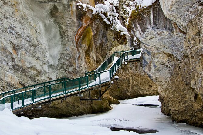 Marble & Johnston Canyon Ice-Walk Tour From Calgary/Canmore/Banff - Reviews and Experiences